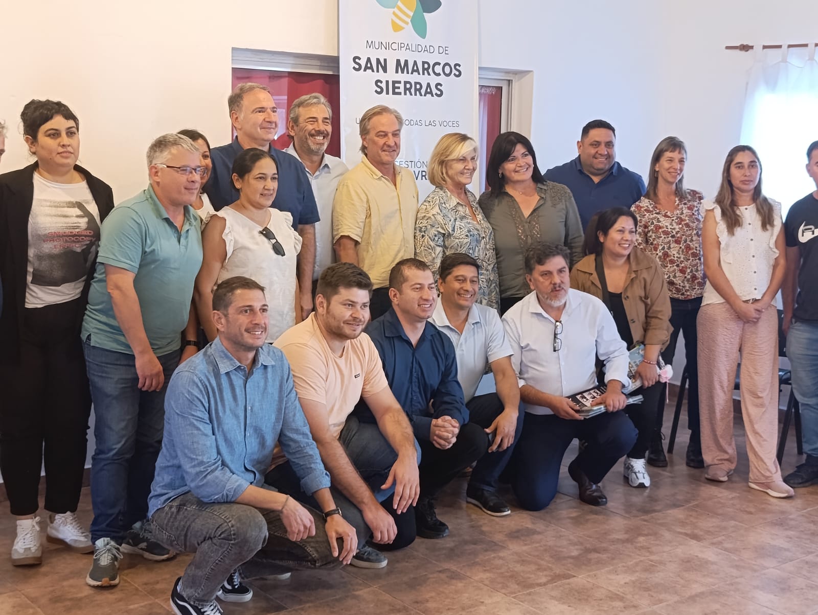 Encuentro educativo regional en San Marcos Sierras con presencia del ministro Horacio Ferreyra